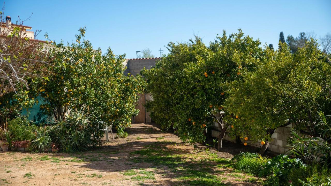 Appartamenti Melograno E Fico Loculi ภายนอก รูปภาพ