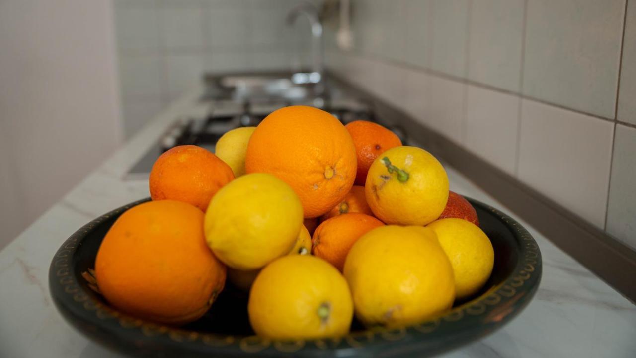 Appartamenti Melograno E Fico Loculi ภายนอก รูปภาพ